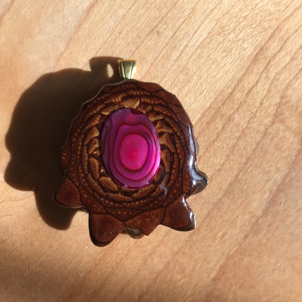 Third Eye Pinecone Pendant- small, pink paua shell